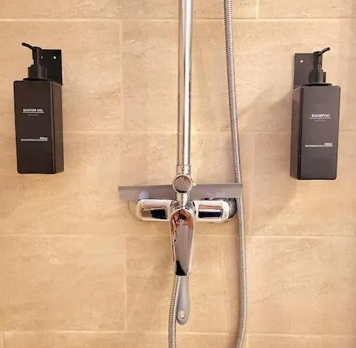 La Vie En Rose Apartment *